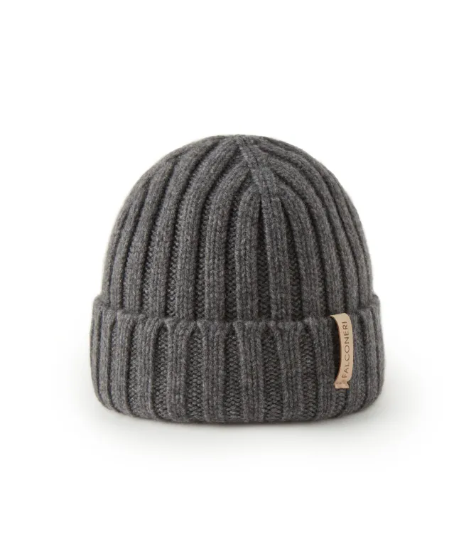 Berretto in cashmere con interno in seta