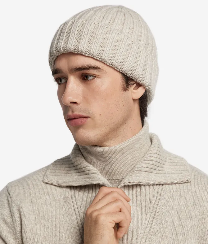 Berretto in cashmere con interno in seta