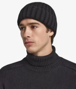 Berretto in cashmere con interno in seta