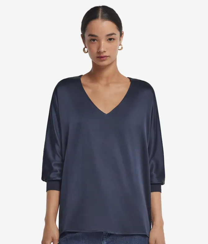 Blusa con scollo a V in seta
