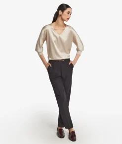 Blusa con scollo a V in seta