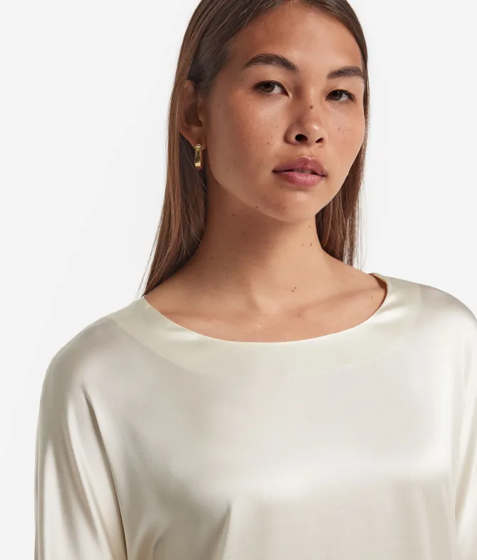 Blusa girocollo in seta