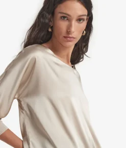 Blusa girocollo in seta