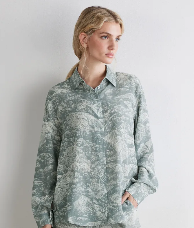 Camicia con colletto in seta stampata