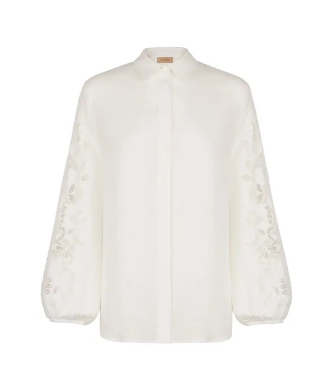 Camicia ricamata in lino