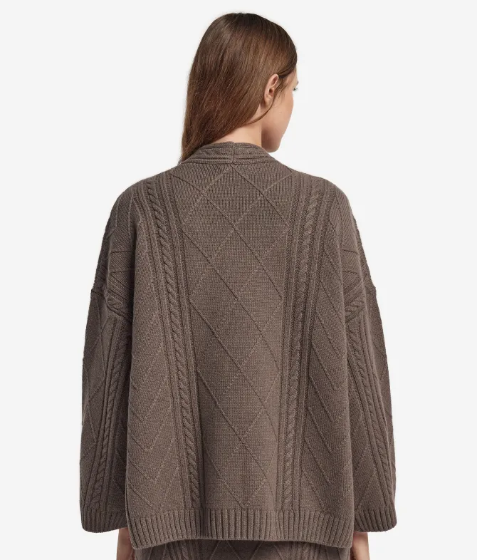 Cappa con lavorazione a trecce in Cashmere Ultrasoft