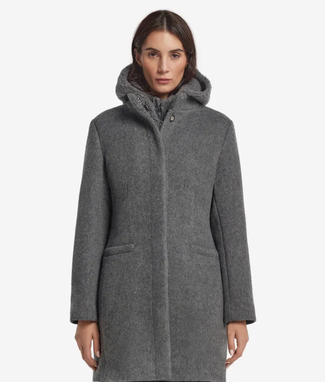 Cappotto con cappuccio in cashmere