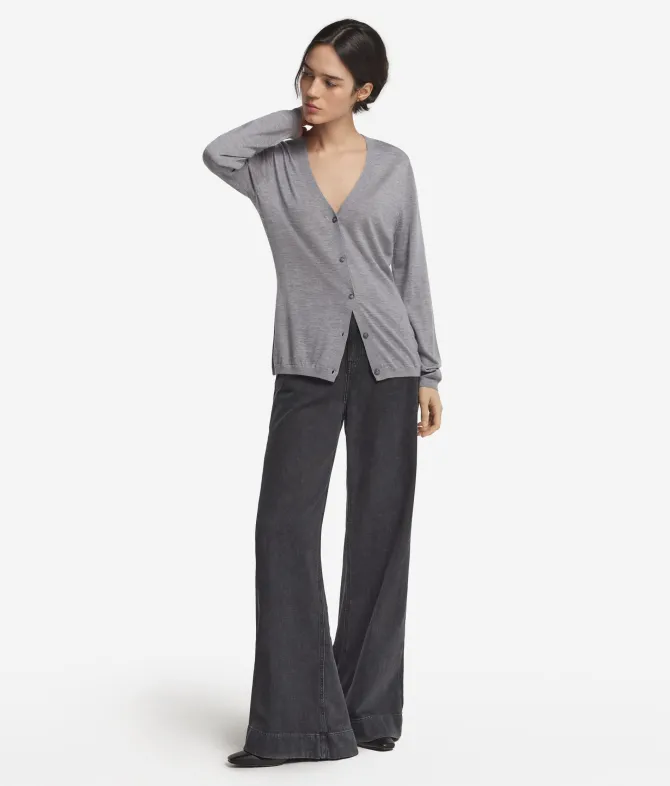 Cardigan con scollo a V in Cashmere Ultrafine