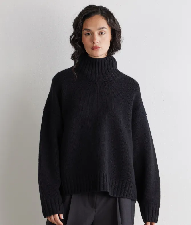 Maglia con collo a cratere in Cashmere Tricot