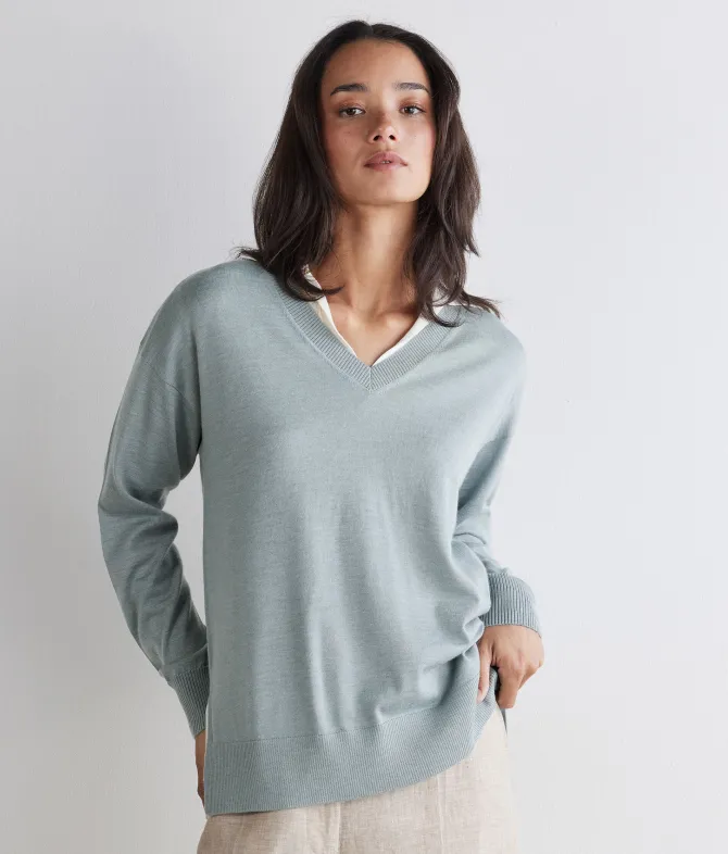 Maglia con scollo a V e spacchi in Cashmere Ultrafine