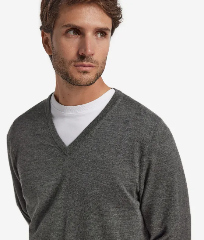 Maglia con scollo V in Cashmere Ultrafine