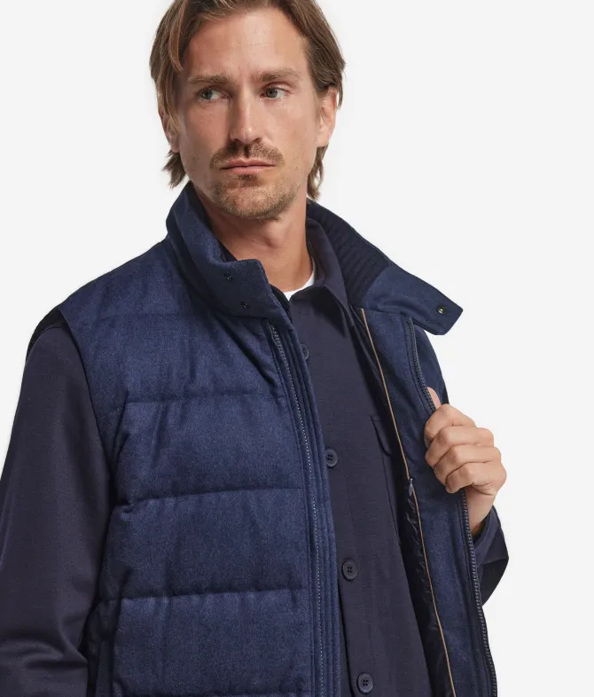 Piumino smanicato in cashmere e seta