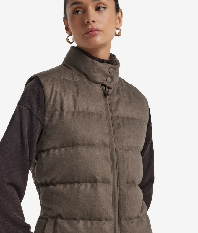Piumino smanicato in seta e cashmere