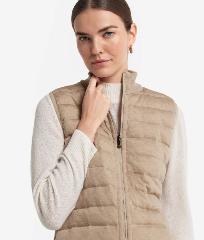 Piumino smanicato reversibile con cashmere