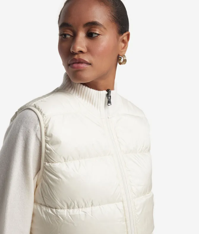 Piumino smanicato reversibile con intreccio in cashmere