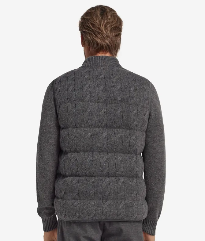 Piumino smanicato reversibile con trecce in Cashmere Ultrasoft