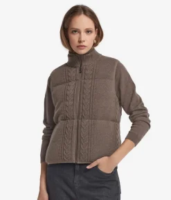 Piumino smanicato reversibile con trecce in cashmere