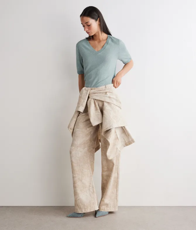 T-shirt con scollo a V in lino e cotone